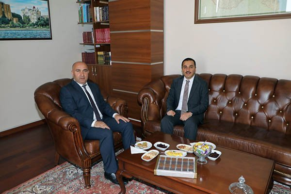   Gouverneur der Region Kars traf sich mit dem Generalkonsul von Aserbaidschan  