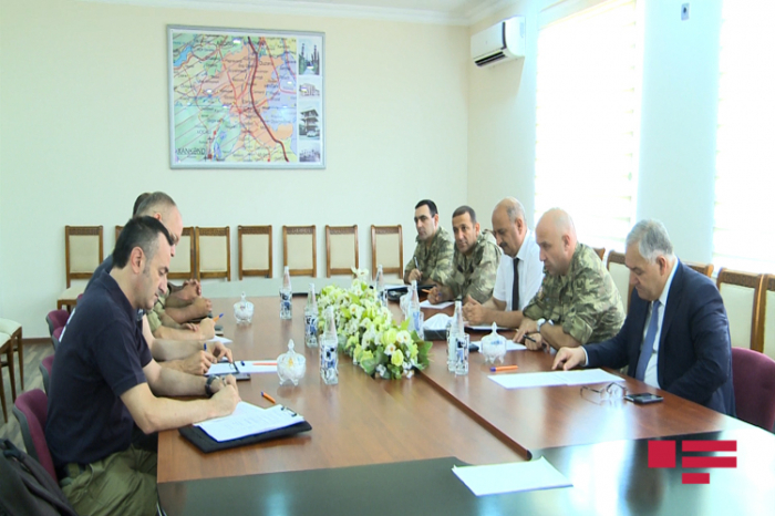 OSZE-Außenassistenten treffen sich mit Leiter der Region Aghdam 