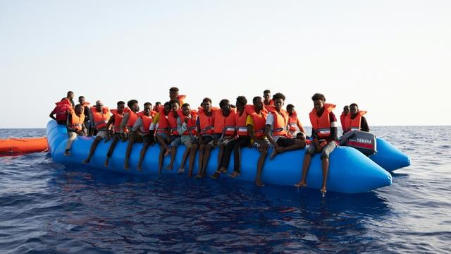 Au large de Lampedusa, un navire humanitaire se tourne vers Malte