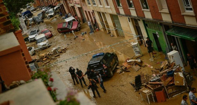 Deadly flash floods wash away car, kill driver in Spain