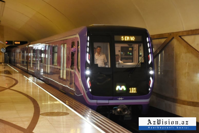 Metroda iki yeni qatar xəttə buraxıldı -  FOTOLAR  