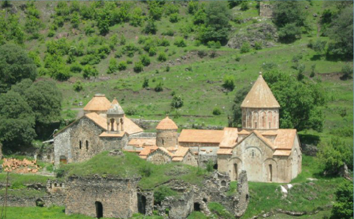  Les principaux caractèristiques des temples chrétiens au Karabakh 