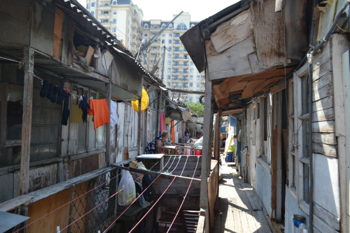  Bakıda 17 binanın sakinləri köçürülür 