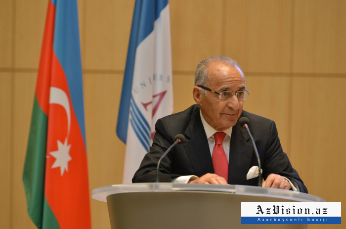  "Berg-Karabach-Konflikt sollte auf der Grundlage von UN-Resolutionen gelöst werden"  -Hikmet Chetin  