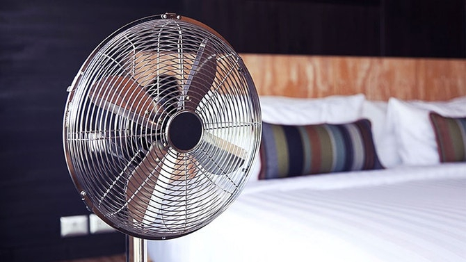 Pourquoi vous ne devez pas dormir avec un ventilateur?