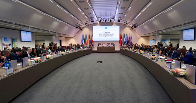   Azerbaijan supports extension of deal on oil production cut  