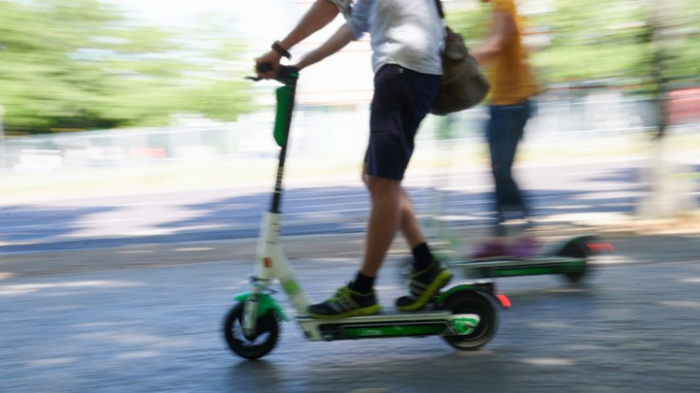 Scheuer für härteres Durchgreifen gegen alkoholisierte E-Scooter-Fahrer