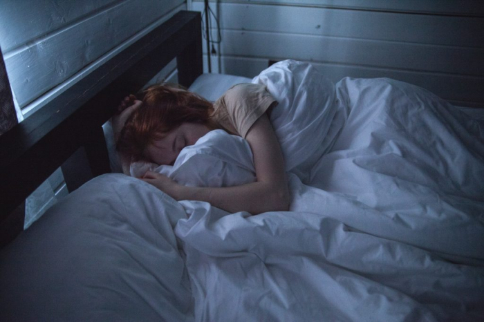 5 astuces pour bien dormir malgré la chaleur étouffante