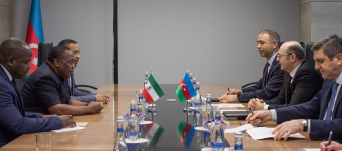  Guinea Ecuatorial está interesada en el intercambio de experiencias con Azerbaiyán 
