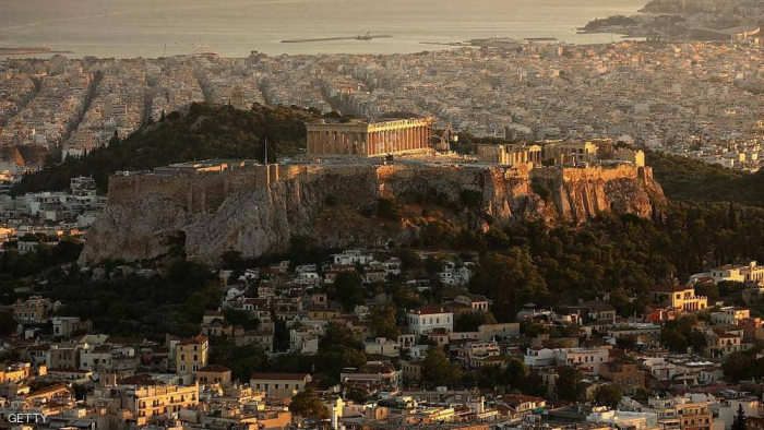 رعب في شوارع أثينا بعد زلزال قوي