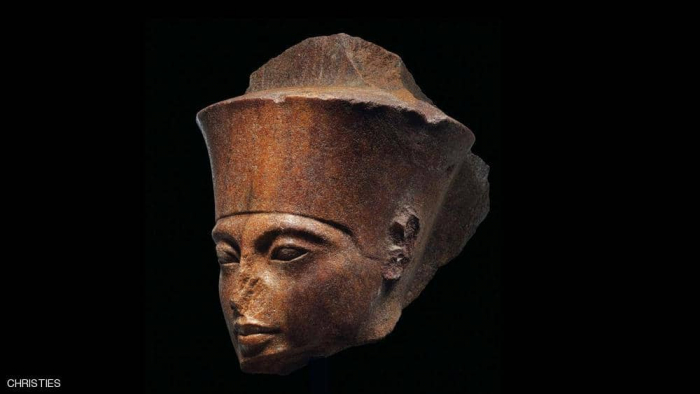 مصر تحاول إيقاف بيع رأس الفرعون الشهير بلندن.. وتعنت بريطاني