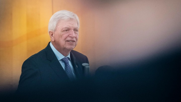 Bouffier (CDU) spricht über Option eines vorzeitigen Abschieds