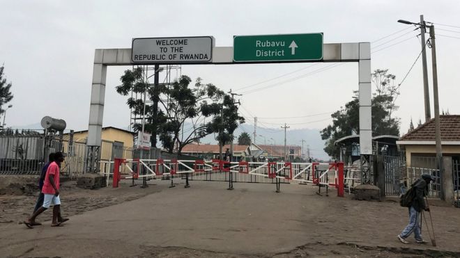 Ebola crisis: Rwanda shuts border with DR Congo to stop spread of virus