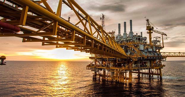   Otras 70,000 toneladas de petróleo azerbaiyano se entregan a Ucrania  