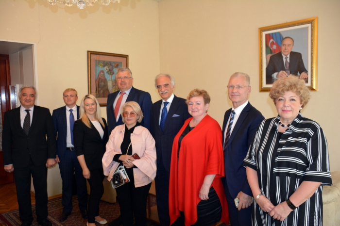   El Embajador de Azerbaiyán en Rusia se reúne con los dirigentes de la Asamblea de las Naciones Euroasiáticas  
