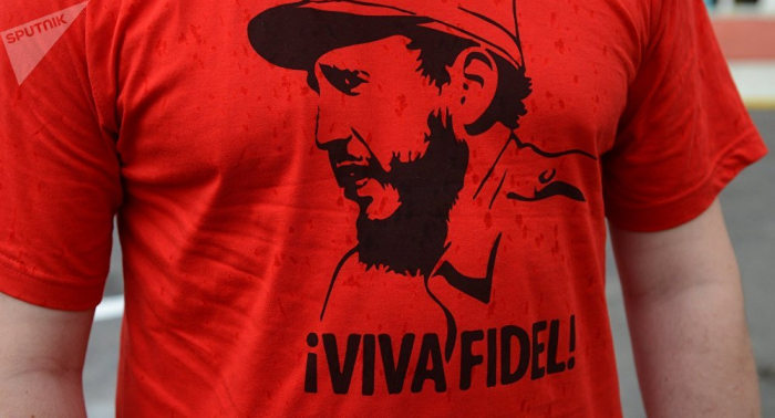 Fidel Castro, "más vivo que nunca" en su natalicio 93