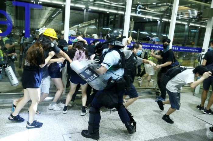 Bundesregierung wegen Gewalt in Hongkong besorgt - Dialog gefordert
