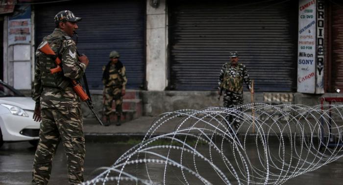 Pakistán informa de varios soldados muertos por disparos indios en Cachemira