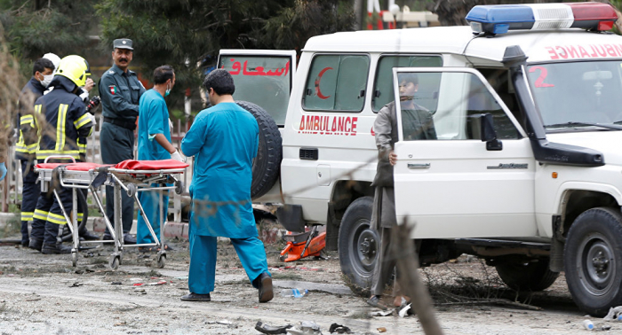  Decenas de muertos tras explosión suicida en una boda en Kabul 