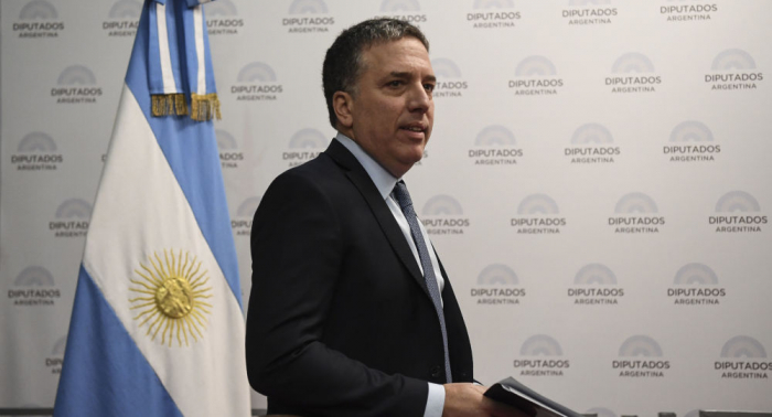 Renuncia el ministro de Hacienda de Argentina