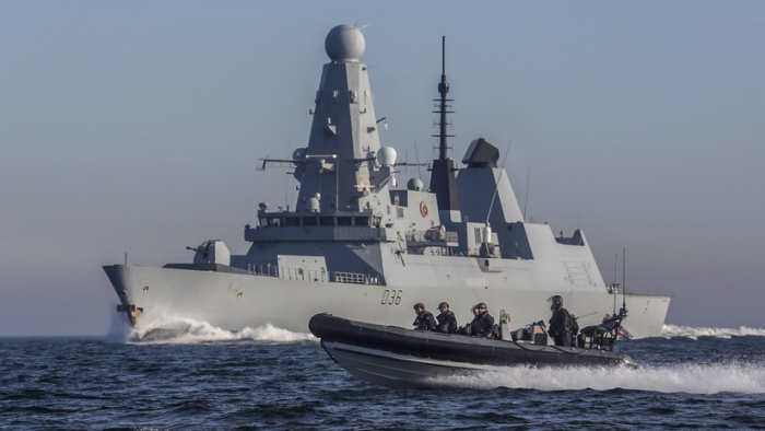 Reino Unido envía otro buque de guerra al golfo Pérsico