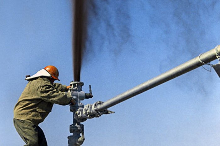 Kenya exports first oil to the international market