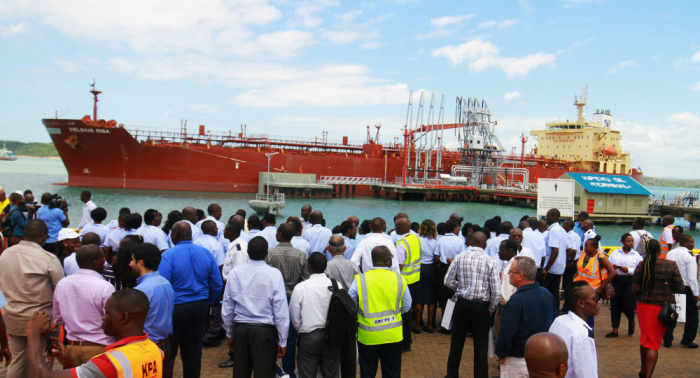   Kenia ofrece al mundo su primera producción de petróleo  