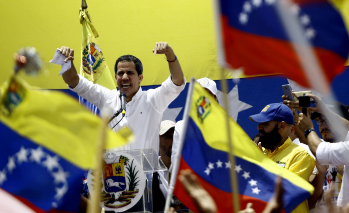 Guaidó busca un nuevo impulso a su proyecto de Gobierno con Leopoldo López al frente