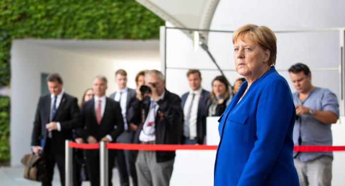   Angela Merkel empfängt neuen griechischen Premier in Berlin –   Video    