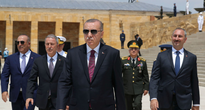 أردوغان: سندخل شرق الفرات كما دخلنا عفرين وأخبرنا روسيا وأمريكا بذلك