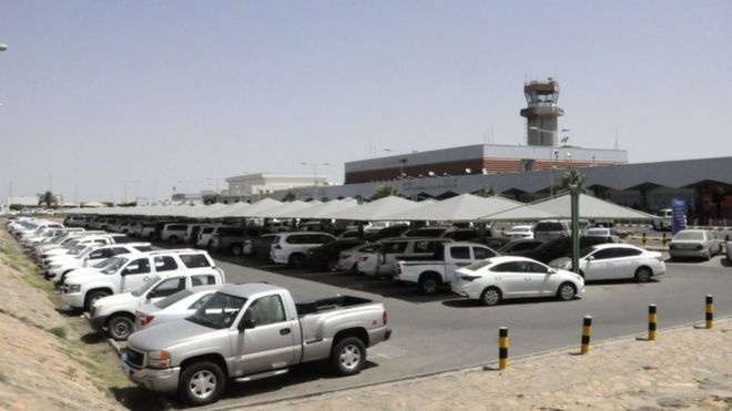 الحرب في اليمن: الحوثيون "يقصفون" مطار أبها في السعودية بطائرات بدون طيار