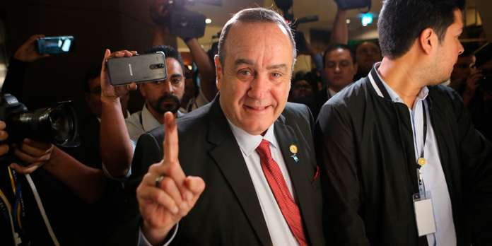 Election présidentielle au Guatemala : victoire du conservateur Giammattei