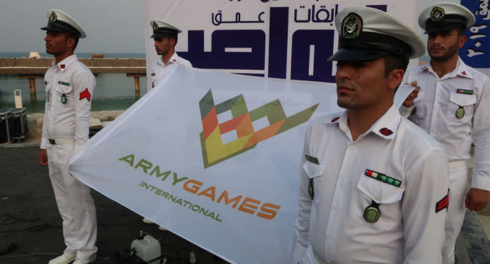 ضمن الألعاب العسكرية الدولية...انطلاق مسابقات الغوص في جزيرة كيش الإيرانية (صور)