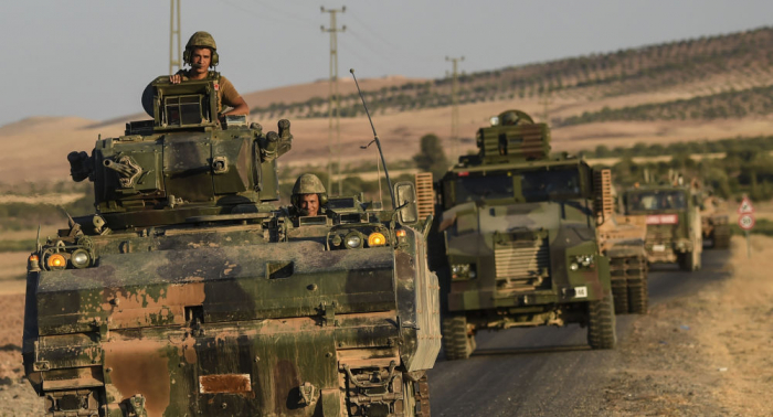 سوريا: آليات عسكرية تركية تدخل خان شيخون في ريف إدلب