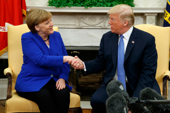 Donald Trump et Angela Merkel évoquent un accord commercial entre l