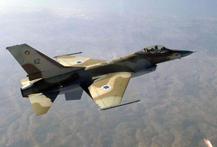   Israël a bombardé un dépôt d