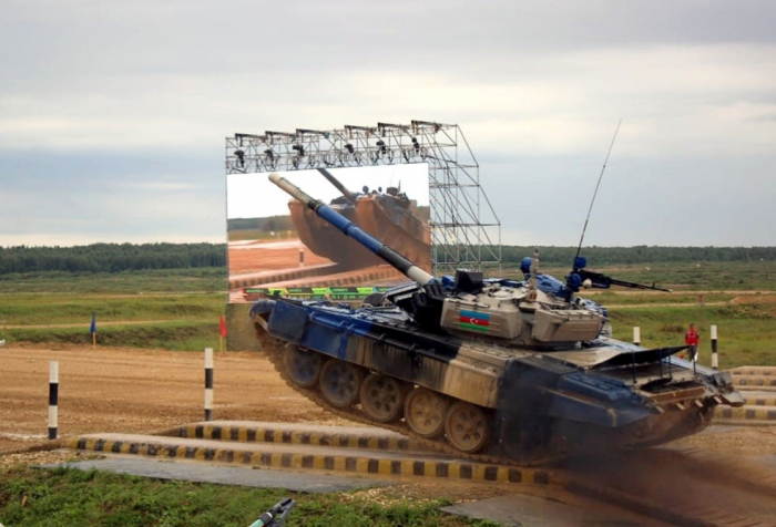   Azerbaijani tank crews reach semi-final of “Tank Biathlon” contest  