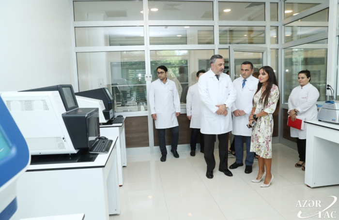   Vicepresidenta de la Fundación Heydar Aliyev, Leyla Aliyeva, visita varias instituciones médicas en Bakú  