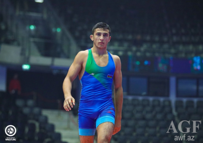 Junior Azerbaijani freestyle wrestler wins world bronze