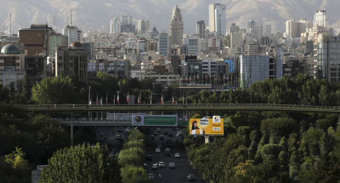 إيران توقع عقد لتطوير حقل غاز بالخليج