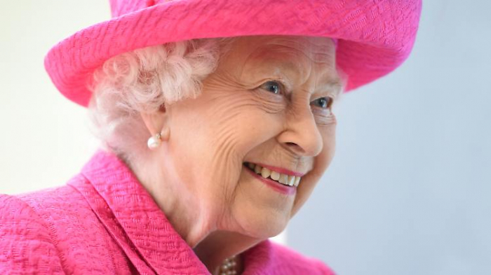 Queen plaudert unerkannt mit US-Touristen