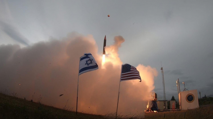 İsrail Livana raket zərbəsi endirdi