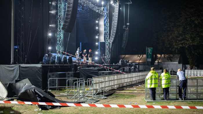   Al menos 28 heridos al caerse una enorme pantalla durante un concierto al aire libre en Alemania  