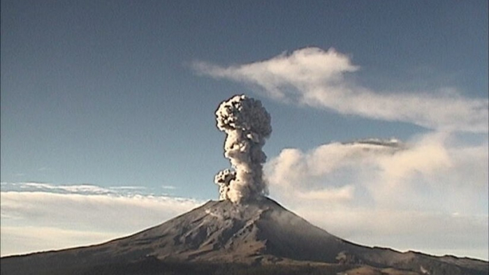 El volcán Popocatépetl registra 6 explosiones en 24 horas