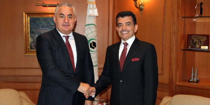   Embajador de Azerbaiyán en Rabat visita la ISESCO  