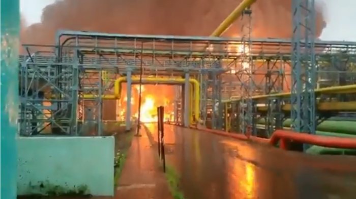   Multiple casualties after massive blaze breaks out at oil refinery outside Mumbai, India-  VIDEO    