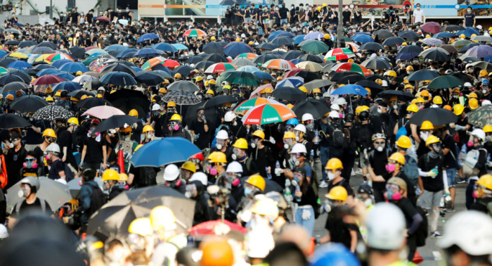     Erfolg für Demonstranten:   Hongkongs Regierung zieht umstrittenes Auslieferungsgesetz zurück  