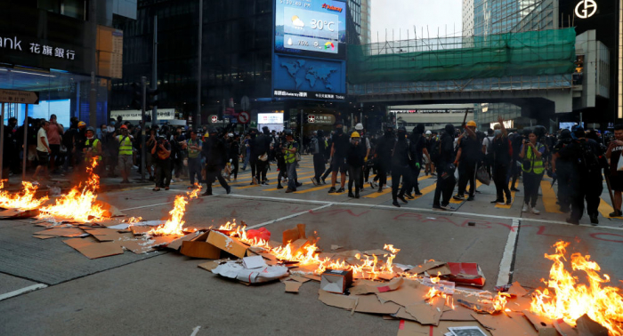 Japón insta al diálogo para restablecer la calma en Hong Kong