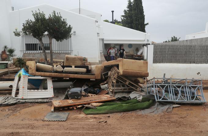   Inondations en Espagne:   six morts, le premier ministre se rend sur place