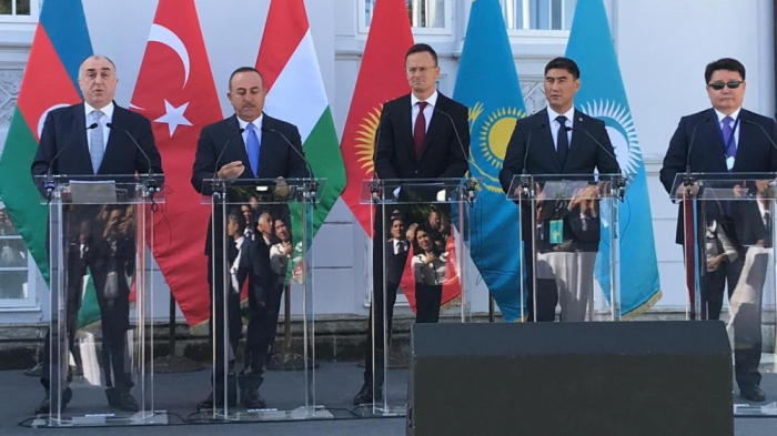 Budapeştdə Türk Şurasının nümayəndəliyi açılıb